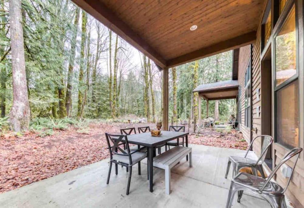 Modern Retreat In Mt Hood Oregon Resort Welches Exterior photo